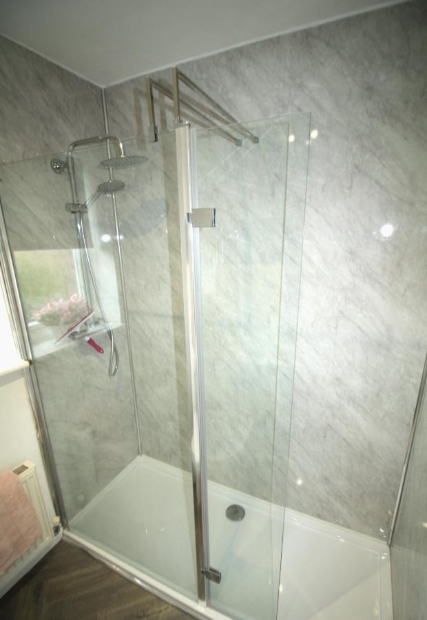 Ashington - 2 Bedroom House - Beautifully Decorated & Furnished - Large Garden 외부 사진